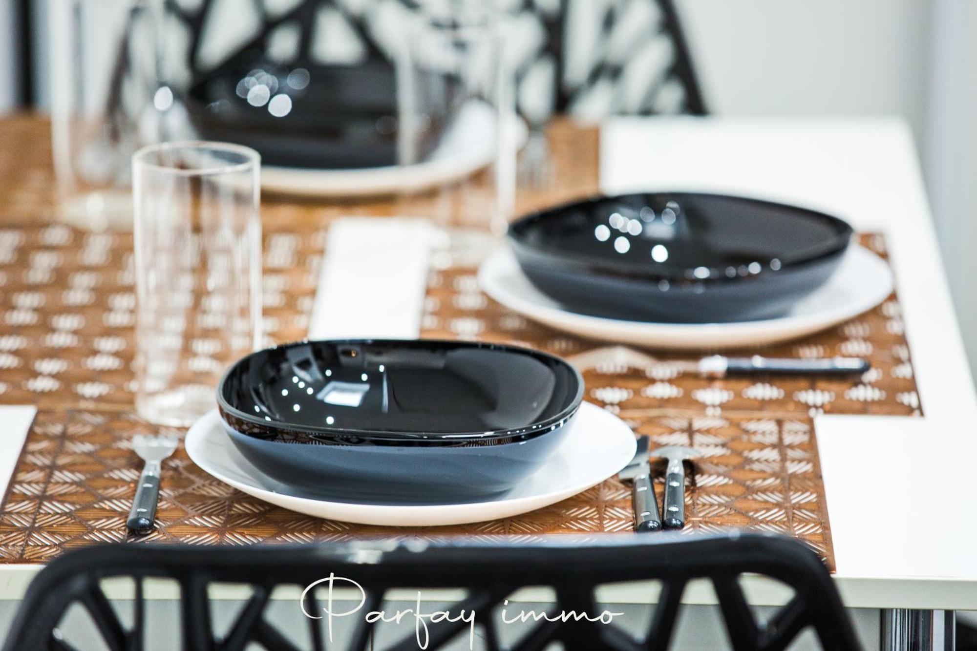 Agreable Et Moderne 2 Pieces ~ Confort Et Design Appartement