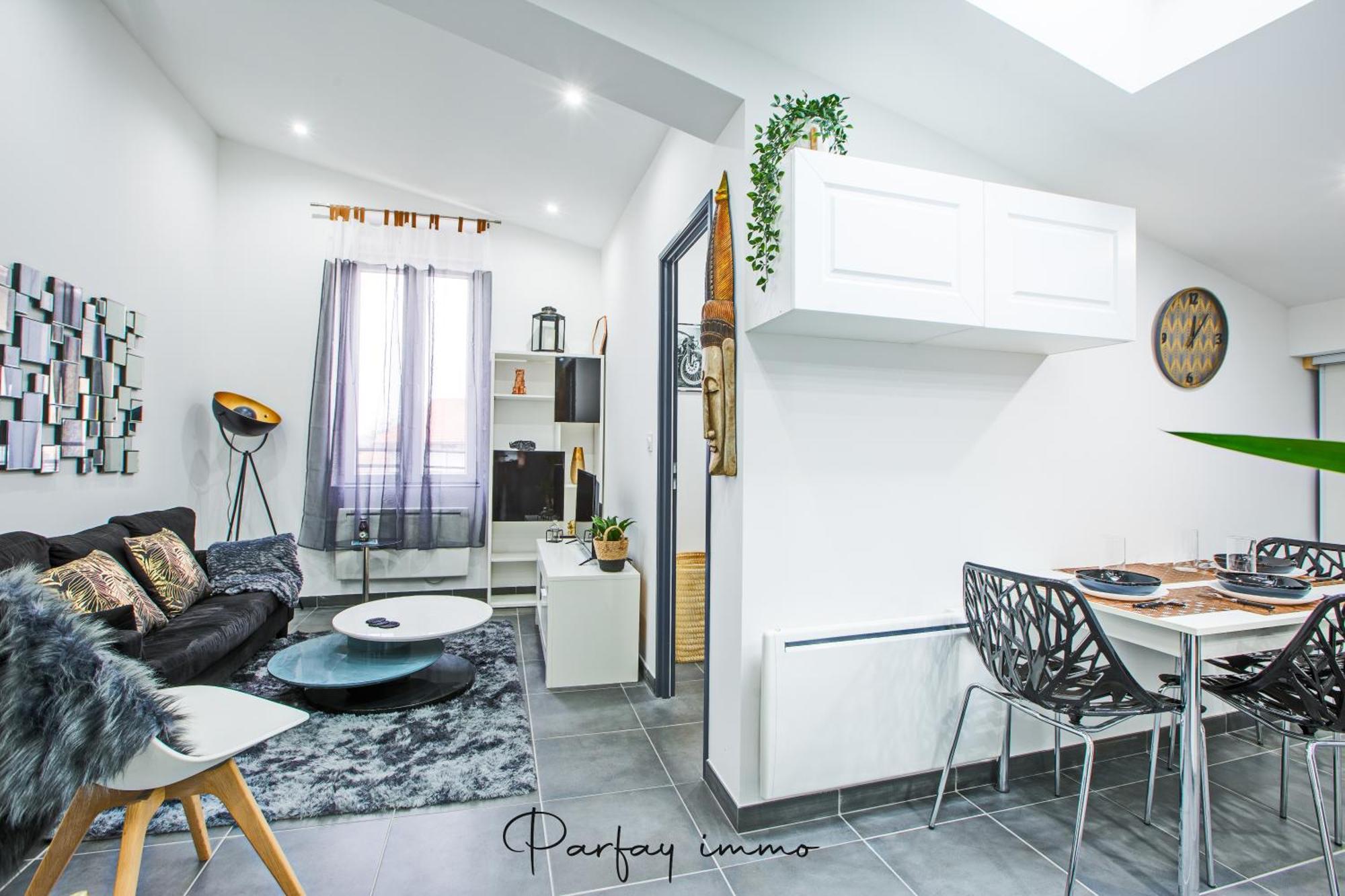 Agreable Et Moderne 2 Pieces ~ Confort Et Design Appartement *